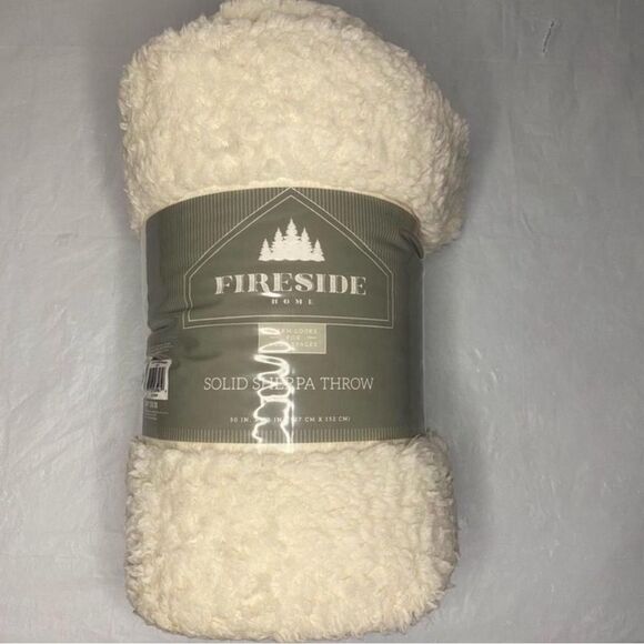 Fireside Cozy Sherpa Reversible Throw - Picture 1 of 3